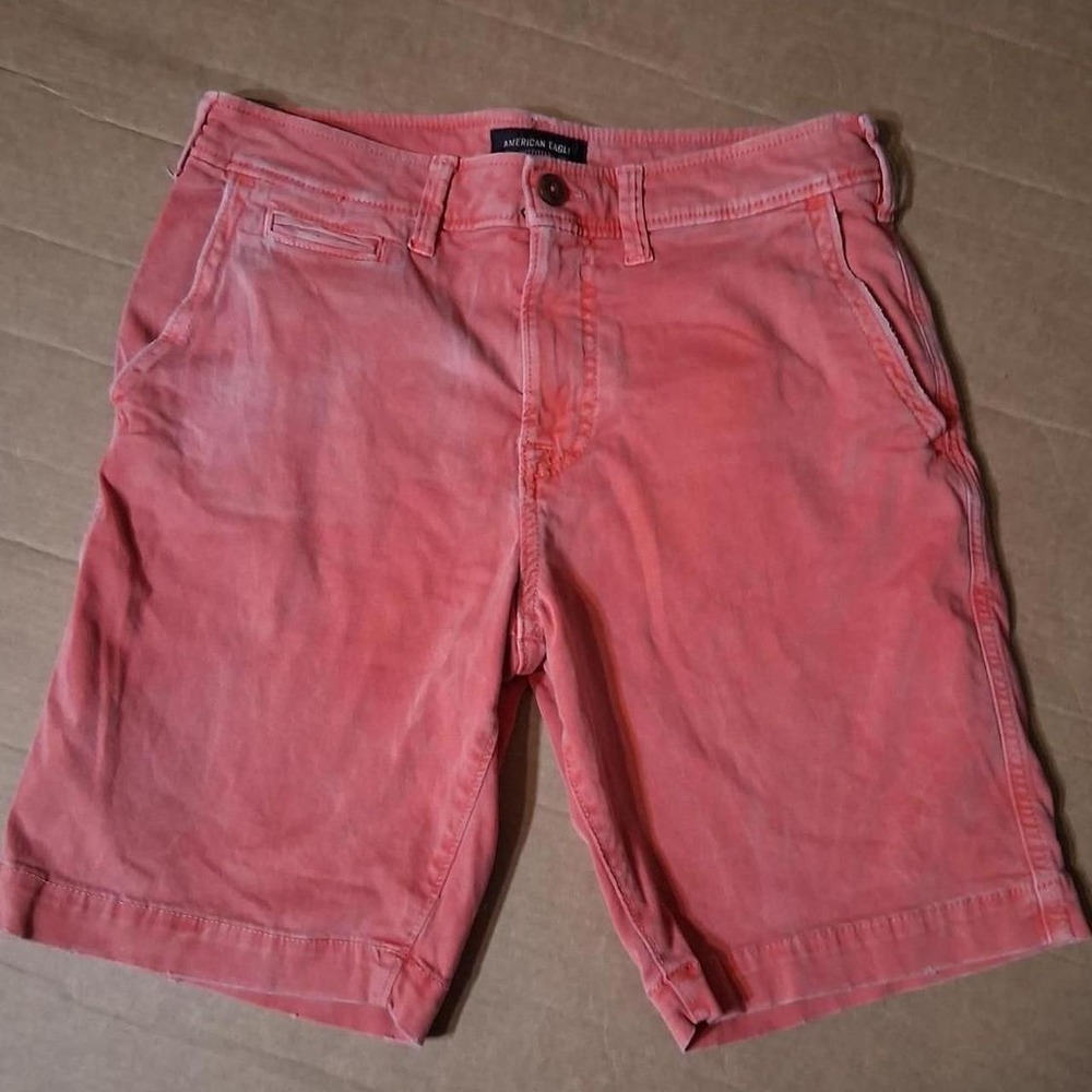 Mens American Eagle Outfitters coral pink shorts‎